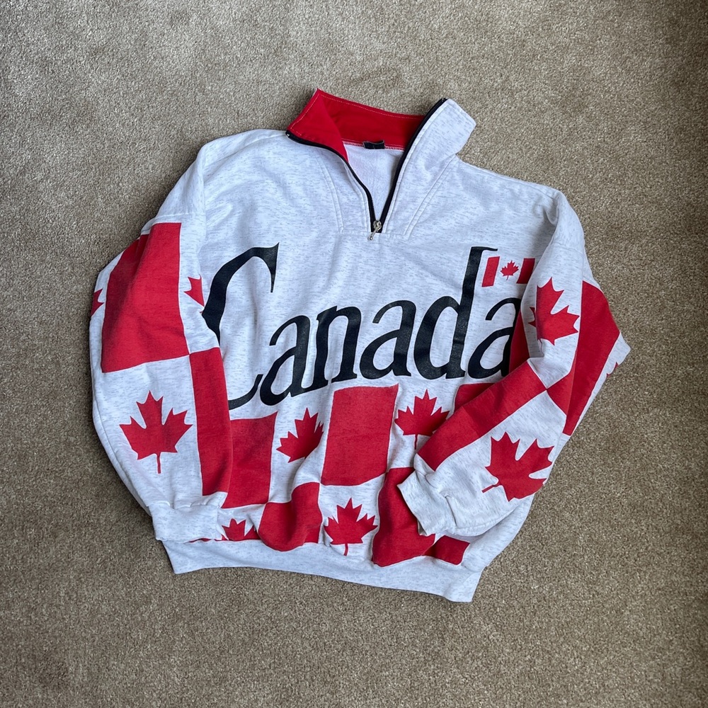 Unique Vintage Gray and Red Canada Zip Up Sweater
